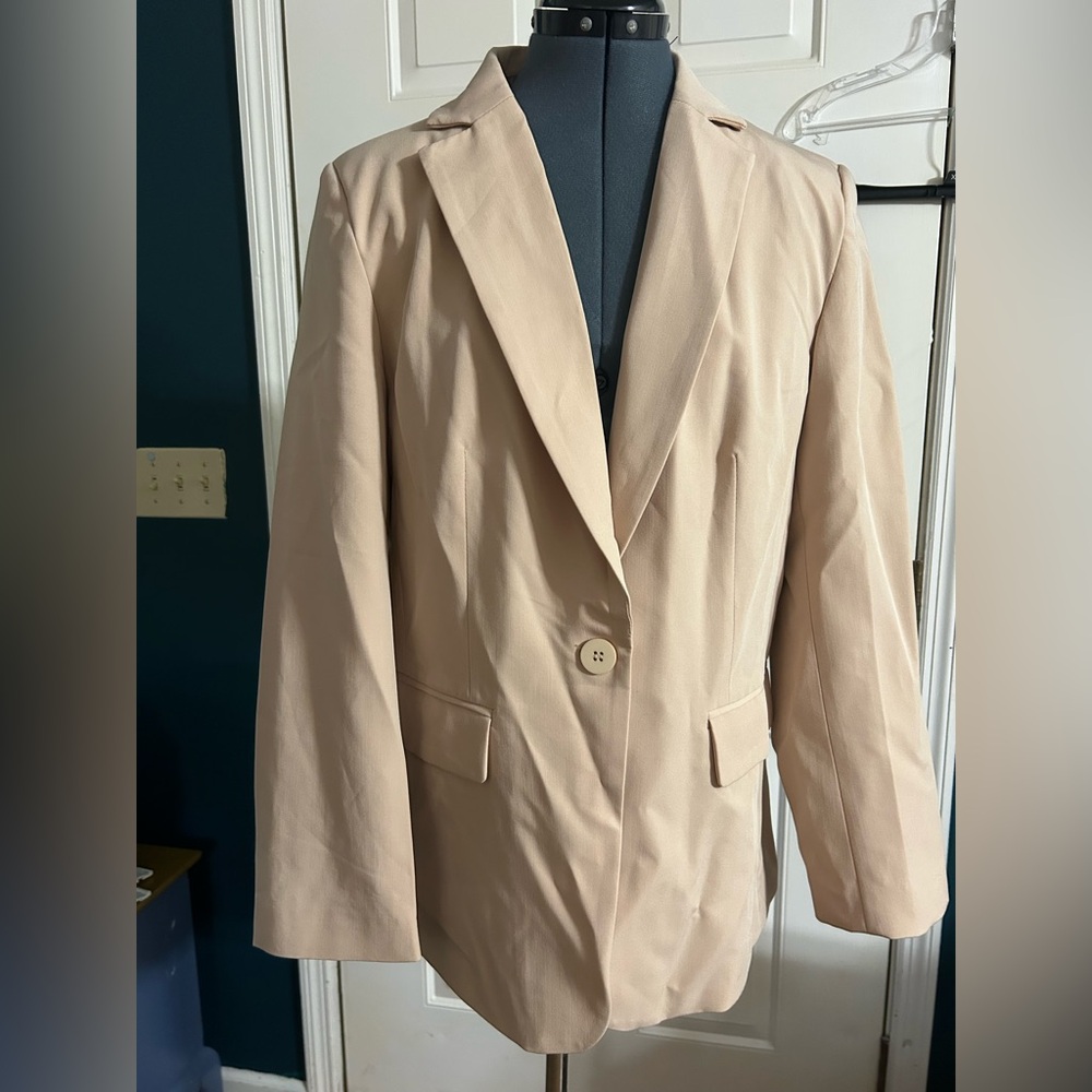 NWOT Pink/Beige Blazer Size XL